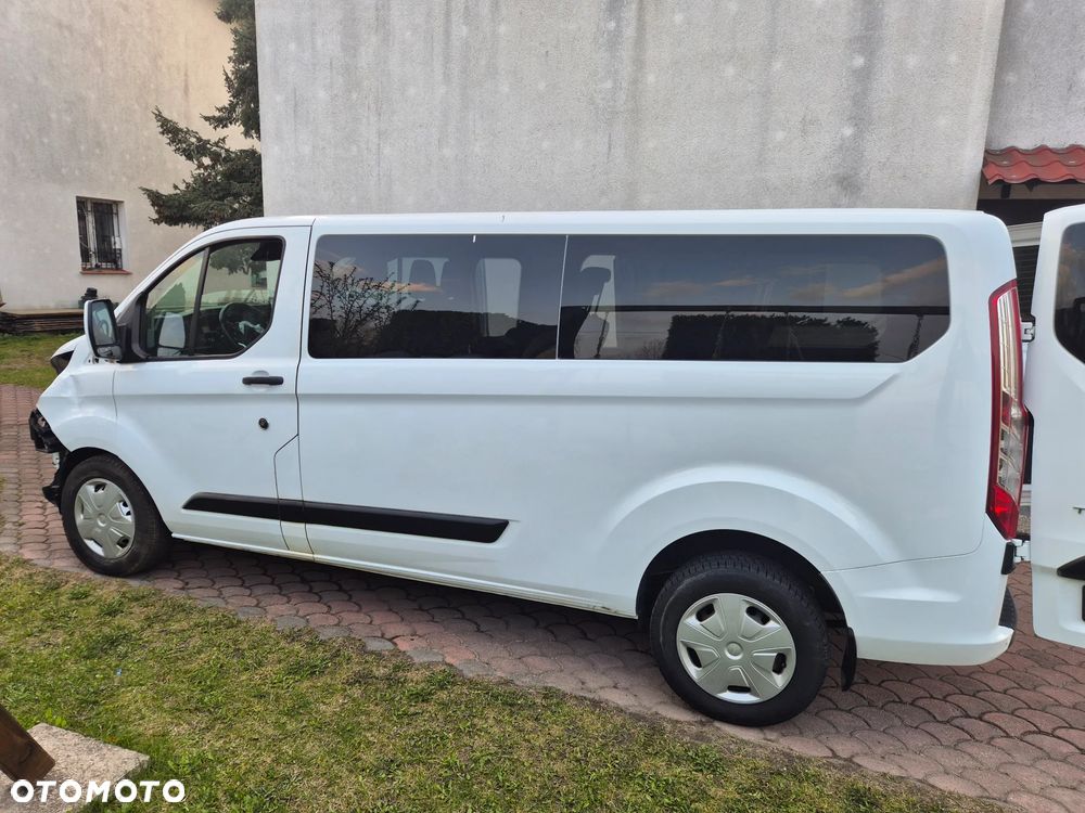 Ford Transit Custom 320 L2H1 Limited (bryg.) - 19