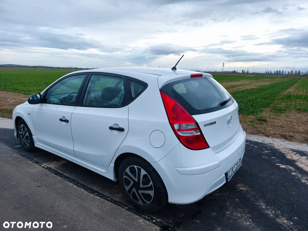 Hyundai i30 1.4 Base + EU5 - 5