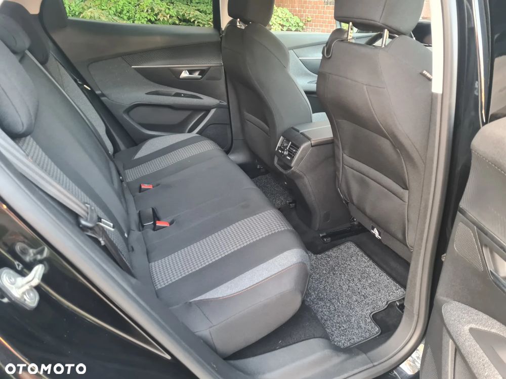 Peugeot 3008 PureTech 130 Stop & Start GPF EAT8 Allure - 8