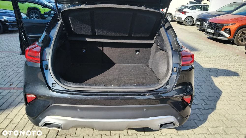 Kia XCeed 1.6 CRDi SCR L DCT - 25