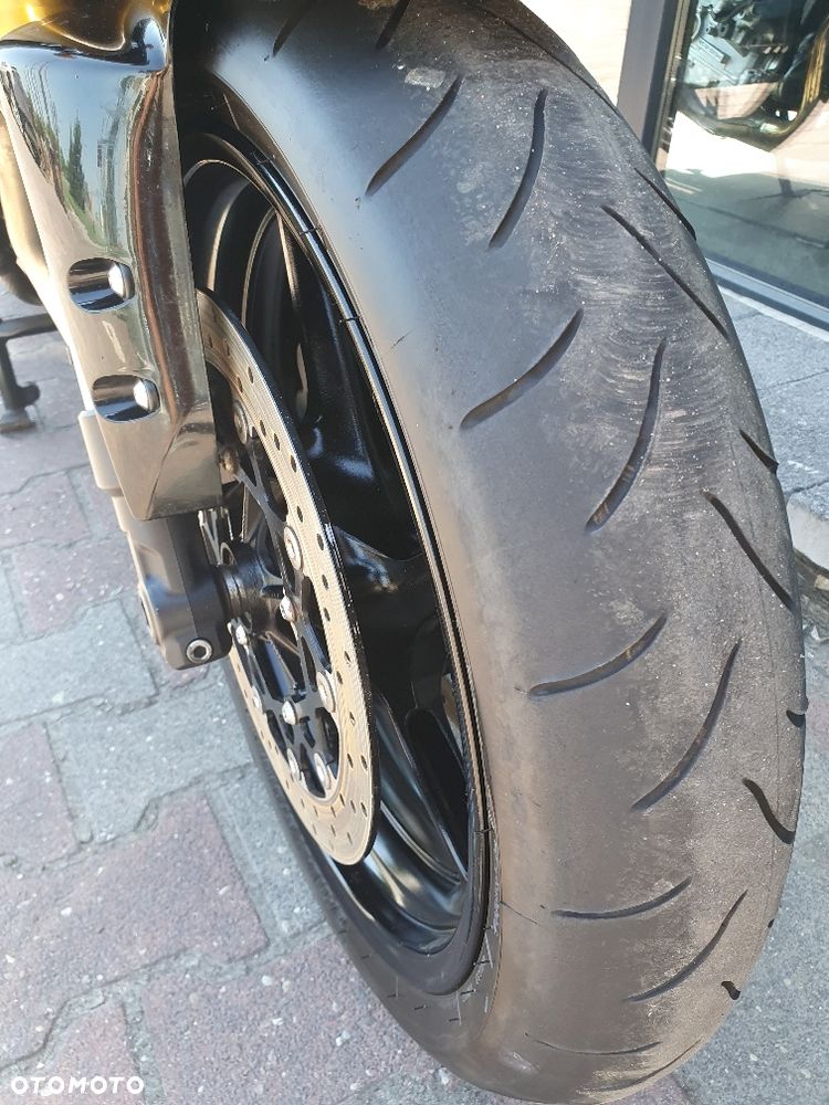 Yamaha FZ - 25