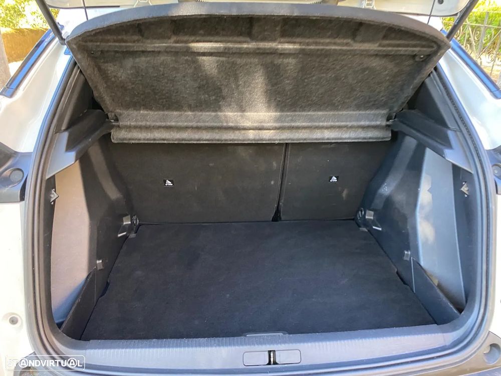 Peugeot 2008 1.2 PureTech Allure Pack - 35