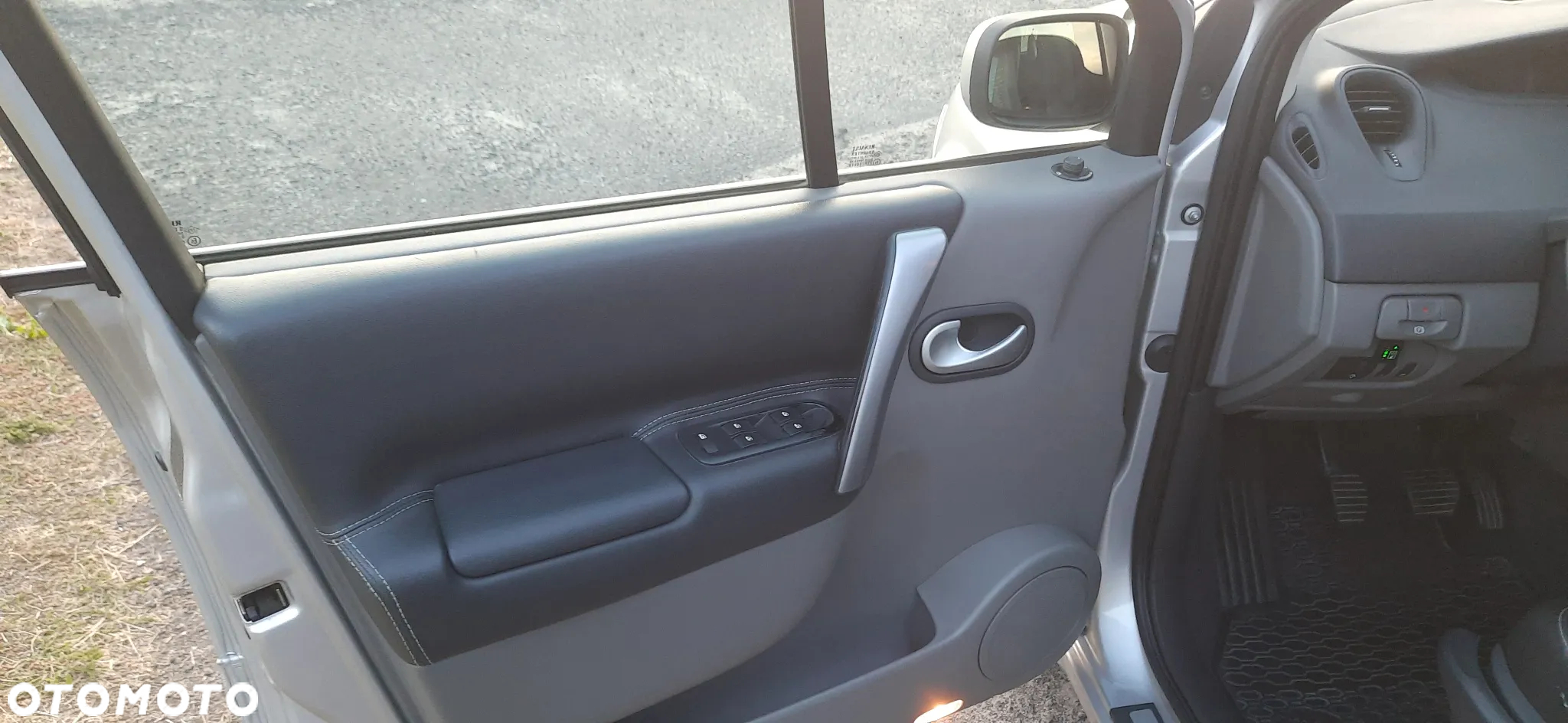 Renault Scenic 2.0T 16V Privilege - 13