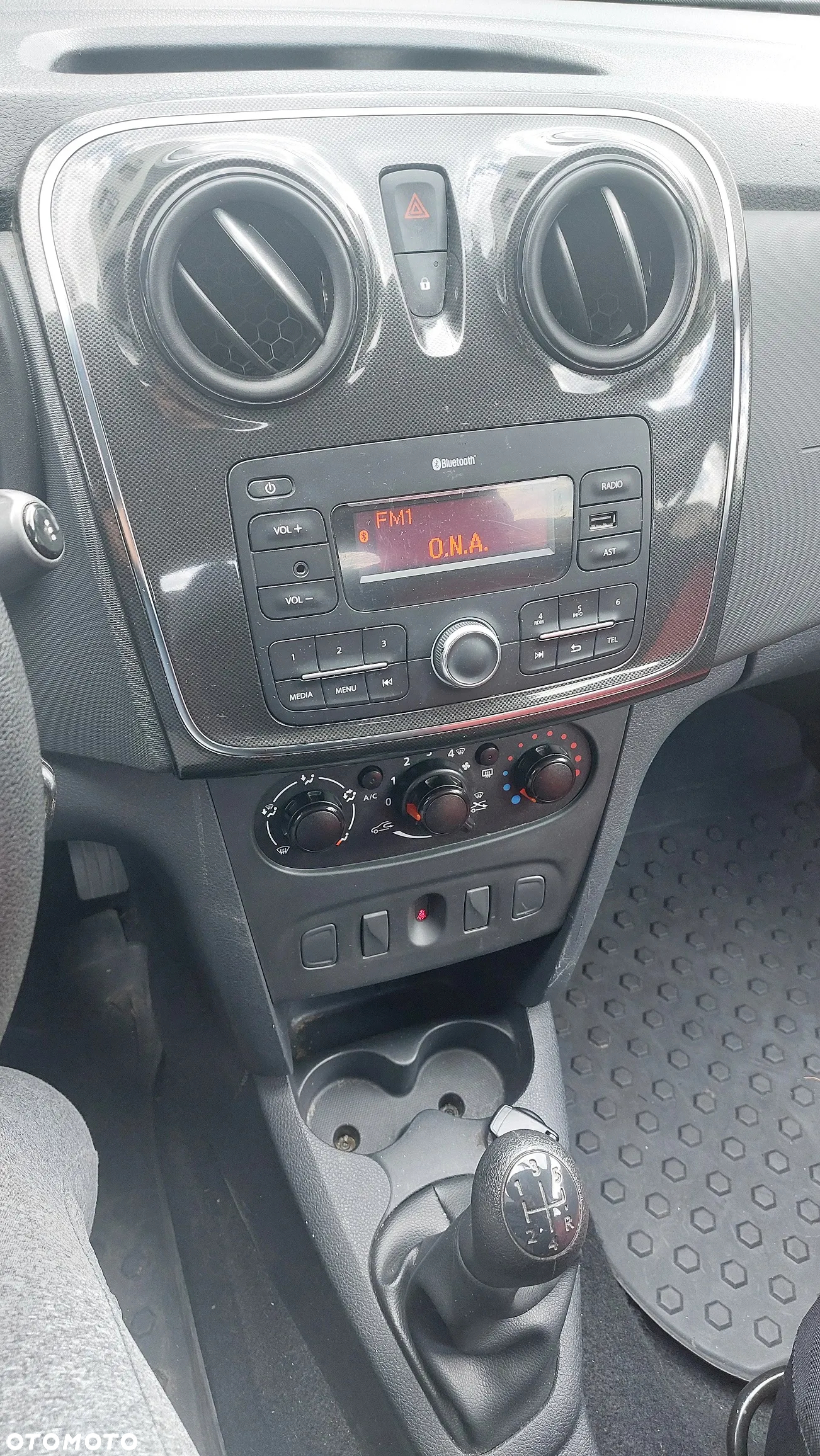 Dacia Sandero - 4