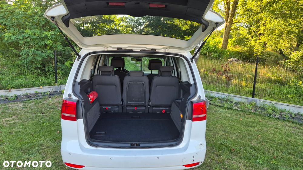 Volkswagen Touran 1.6 TDI DPF BlueMotion Technology DSG Comfortline - 15