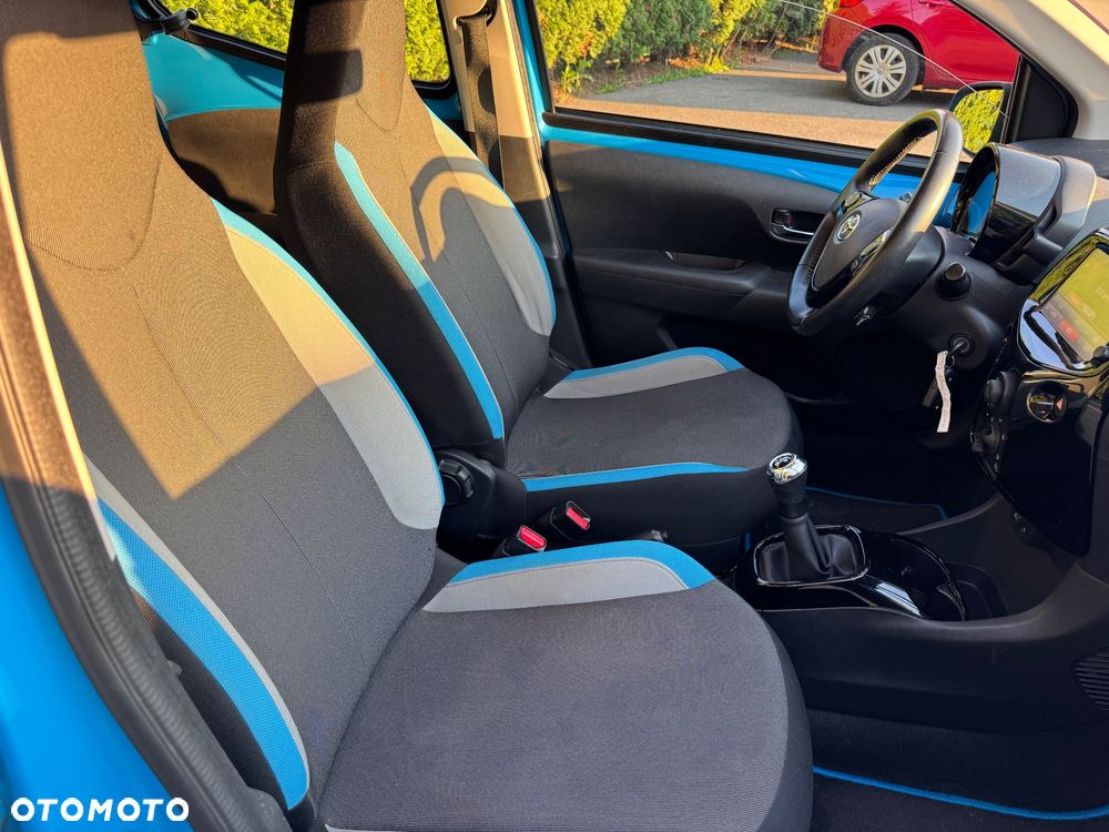 Toyota Aygo x-play Edition-S - 10
