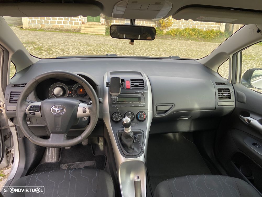 Toyota Auris 1.4 D-4D Exclusive - 16