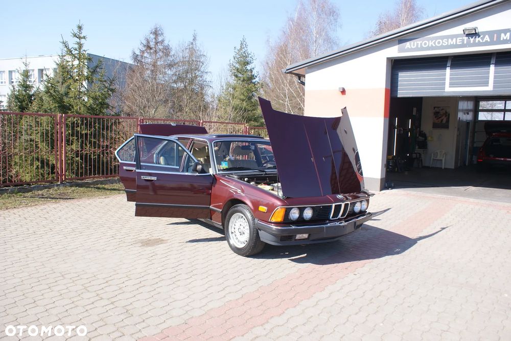 BMW Seria 7 - 31