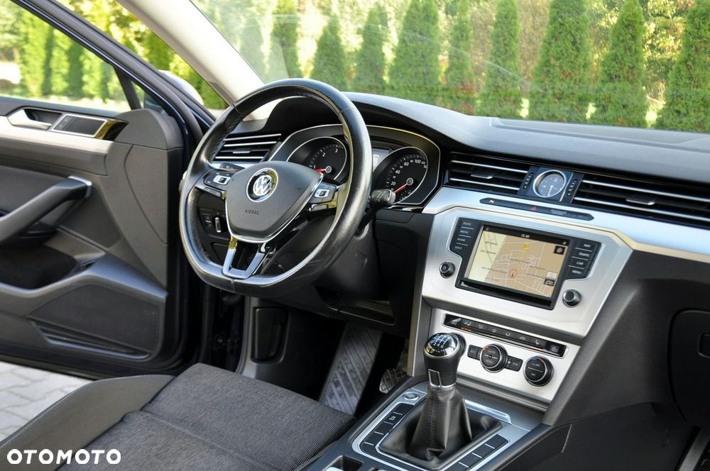 Volkswagen Passat Variant - 27