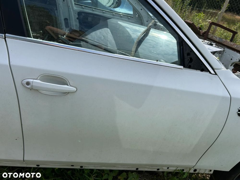 BMW 5 E60 DRZWI PRAWY LEWY PRZÓD - 2
