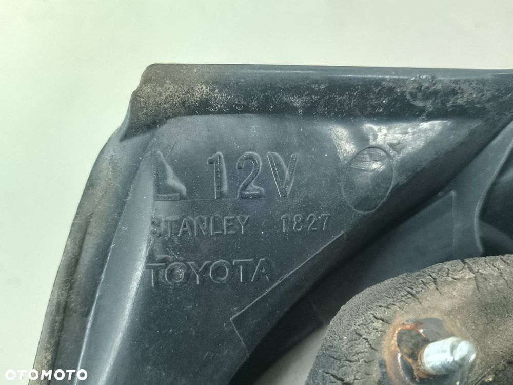 LAMPY TYŁ KOMPLET TOYOTA COROLLA VERSO I 1827 - 7