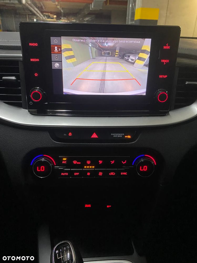 Kia Ceed 1.5 T-GDI M - 16