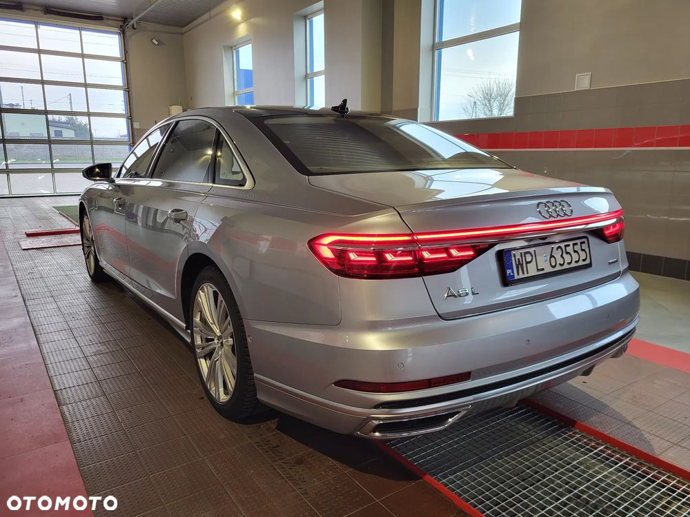 Audi A8 - 11