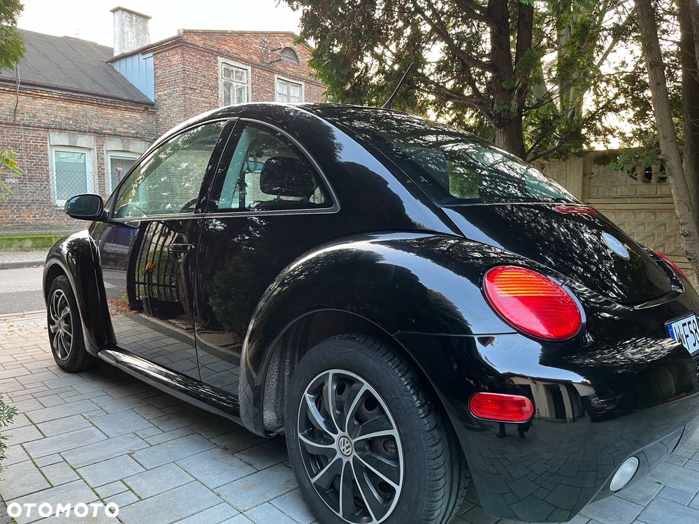 Volkswagen New Beetle 2004 photo 2
