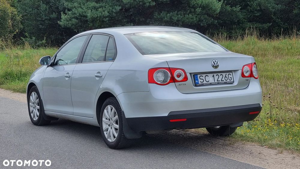 Volkswagen Jetta 1.4 TSI Comfortline - 9