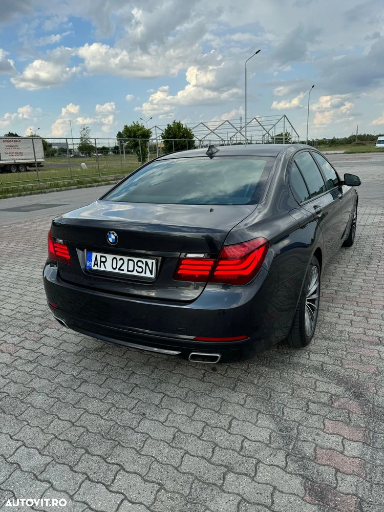 BMW Seria 7 740d - 9