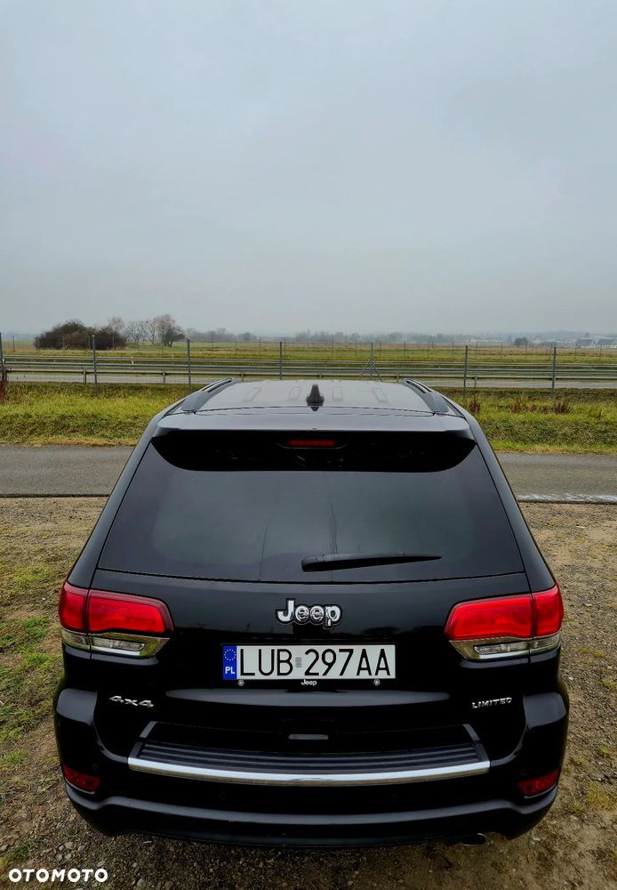 Jeep Grand Cherokee - 16