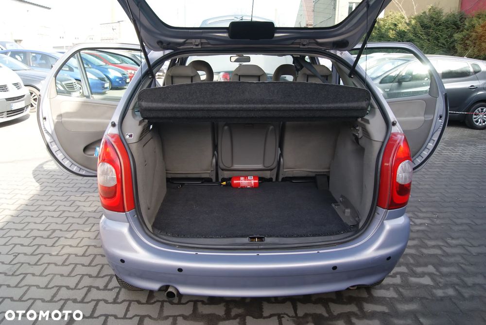 Citroën Xsara Picasso 1.8i Confort - 11