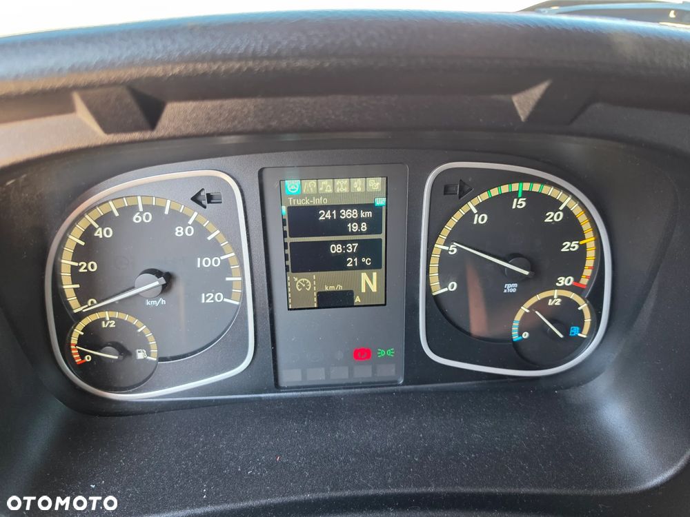 Mercedes-Benz Atego 1524 Chłodnia + Winda /Euro 6 / 2018 / 240 tys. km / 15 EP / Pneumatyka / Tempomat - 30