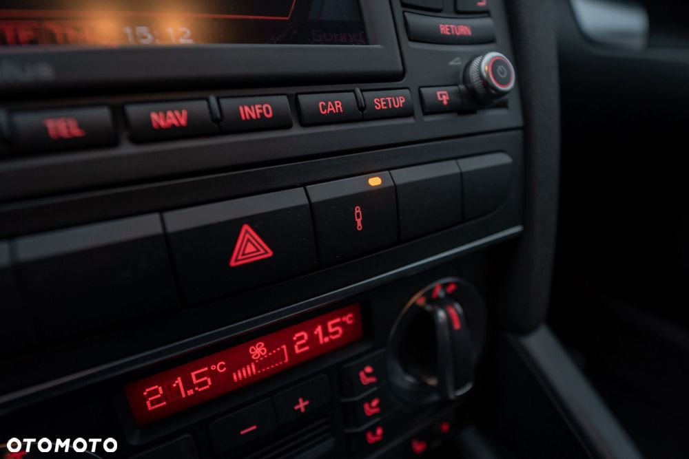 Audi A3 3-drzwiowe 2.0 TDI DPF Quattro Ambiente - 21