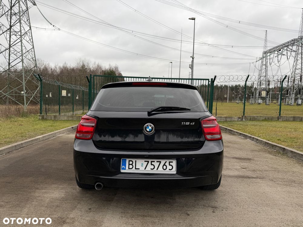 BMW Seria 1 118d - 5