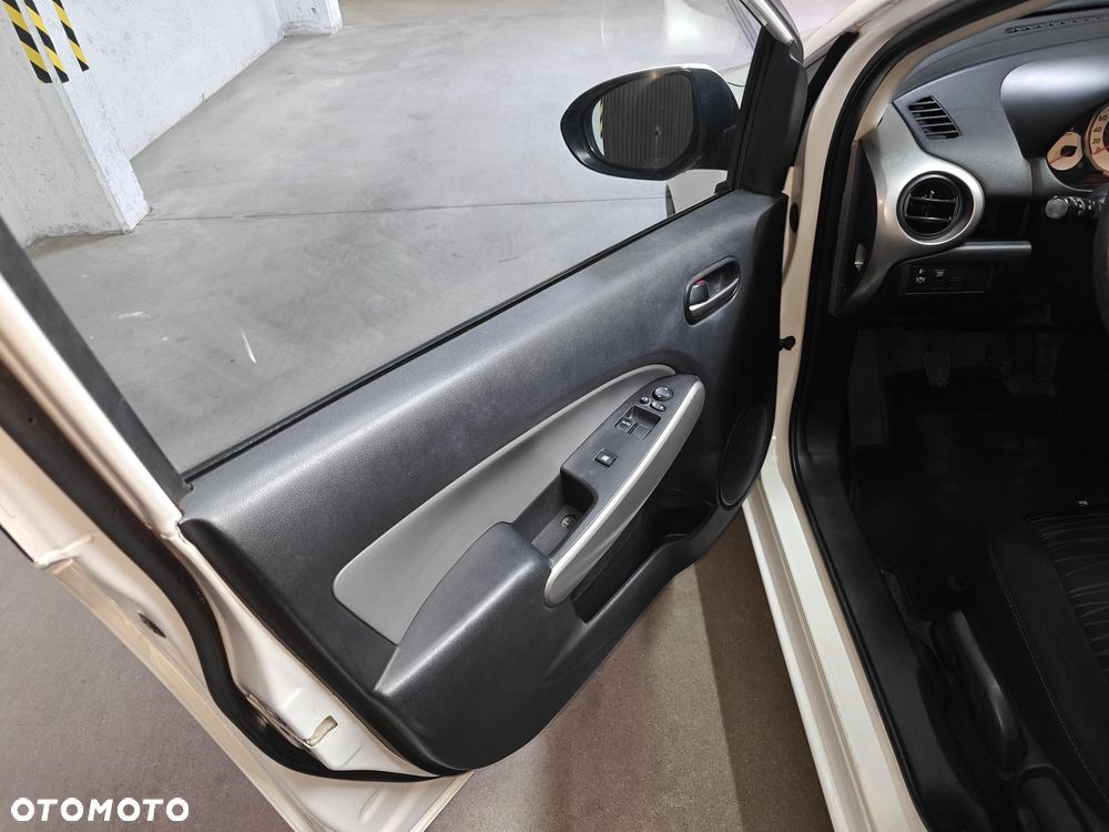 Mazda 2 1.3 Exclusive - 11