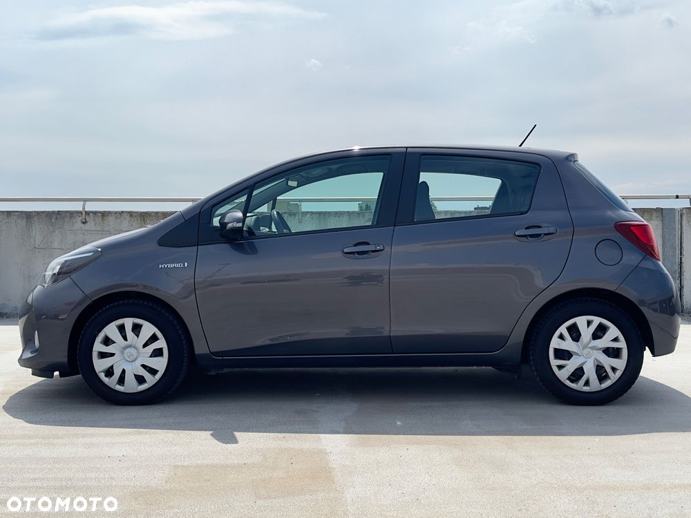 Toyota Yaris Hybrid 100 Premium EU6 - 6