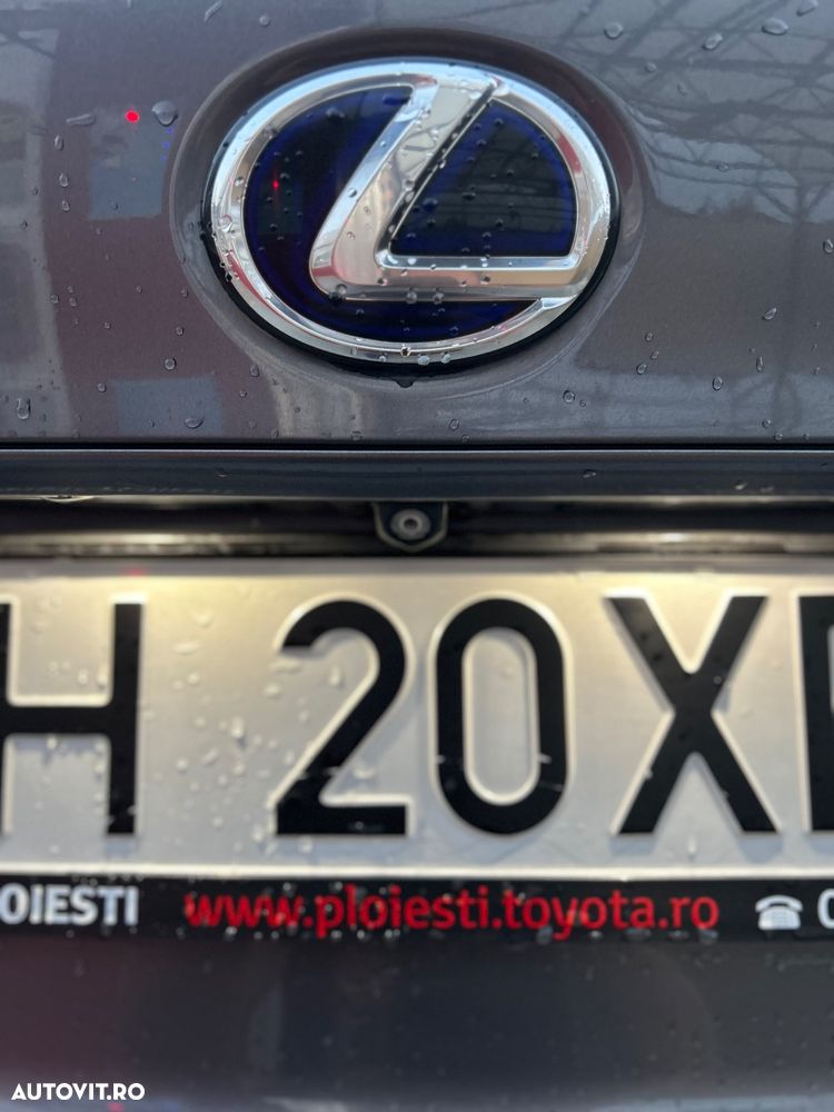 Lexus Seria IS 300h Aut. F Sport - 12