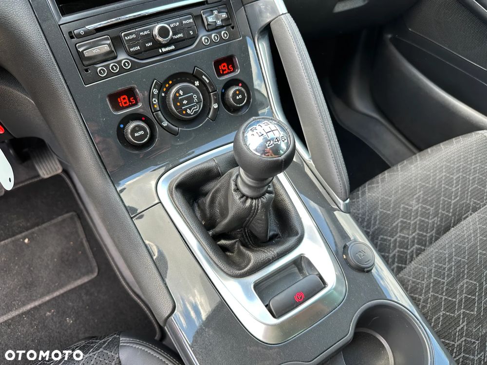 Peugeot 3008 - 16