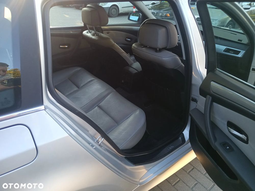 BMW Seria 5 520d - 20