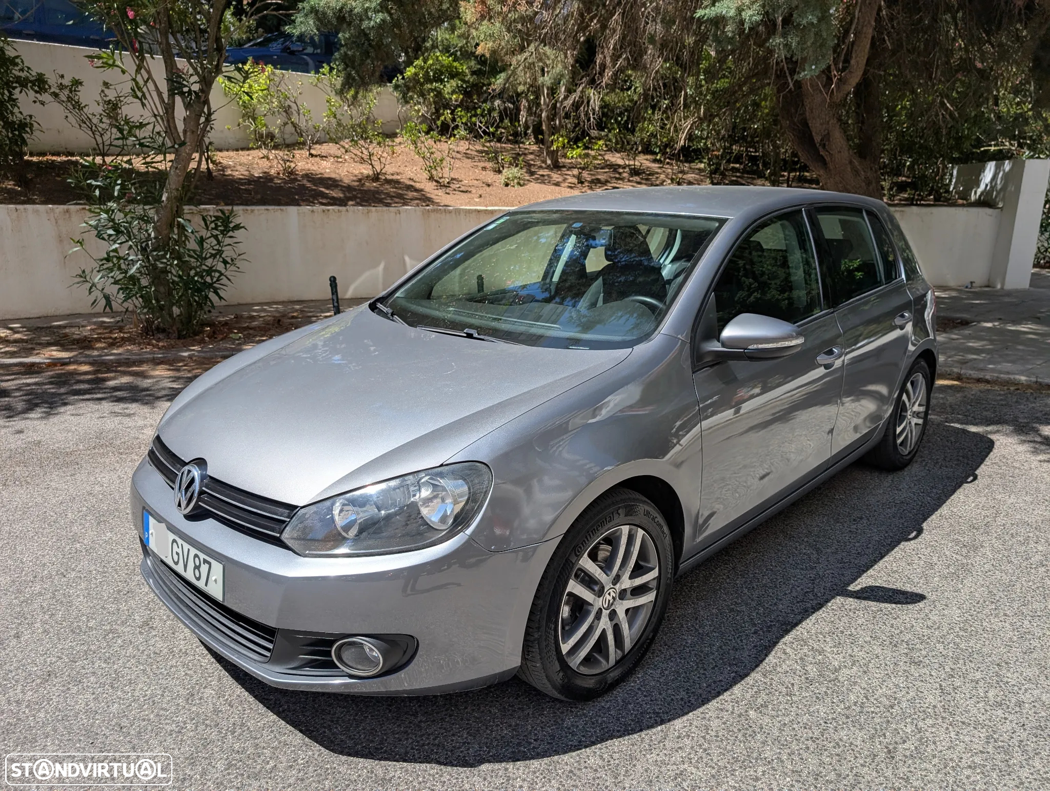 VW Golf 2.0 TDi Confortline - 2