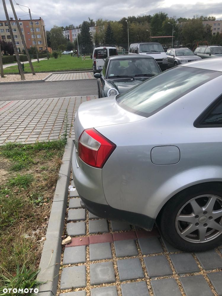 Audi A4 Limousine 1.8T - 6