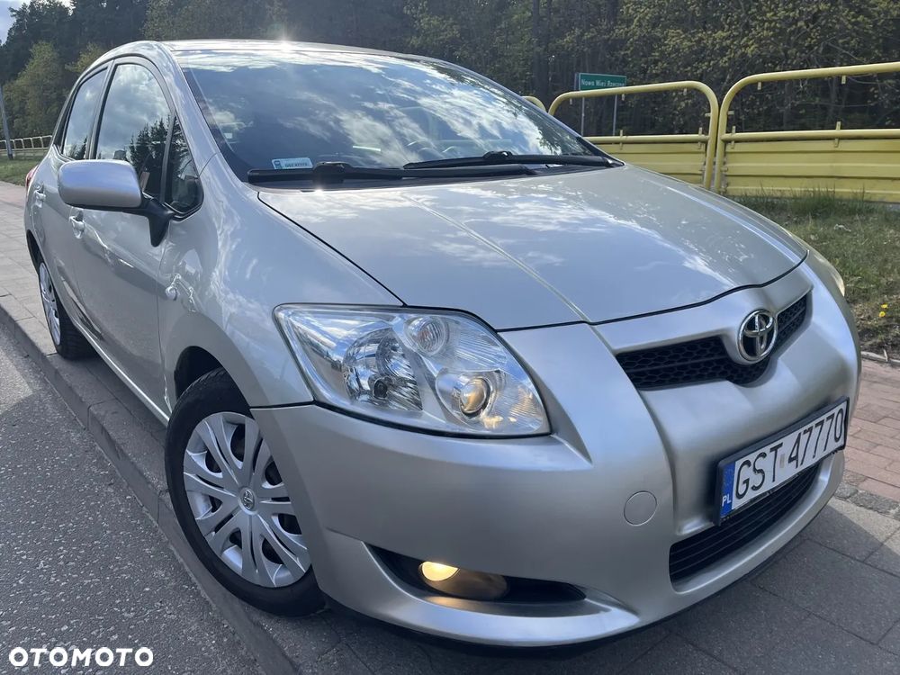 Toyota Auris 1.4 D-4D - 2