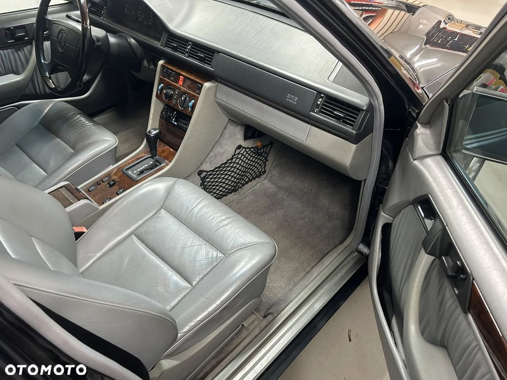 Mercedes-Benz Klasa E - 14