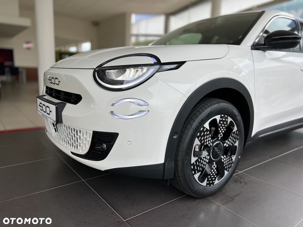 Fiat 600 1.2 Turbo La Prima eDCT - 25