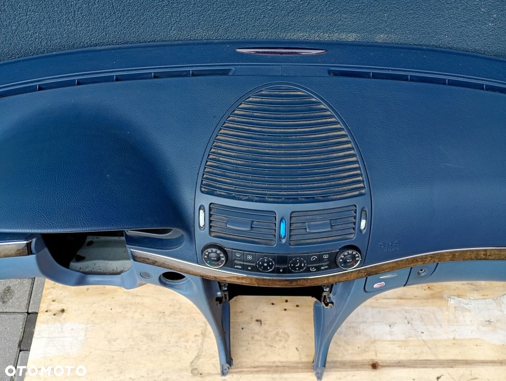 konsola deska rozdzielcza schowek pasażera dekor panel nawiewu mercedes w211 e-klassa - 3