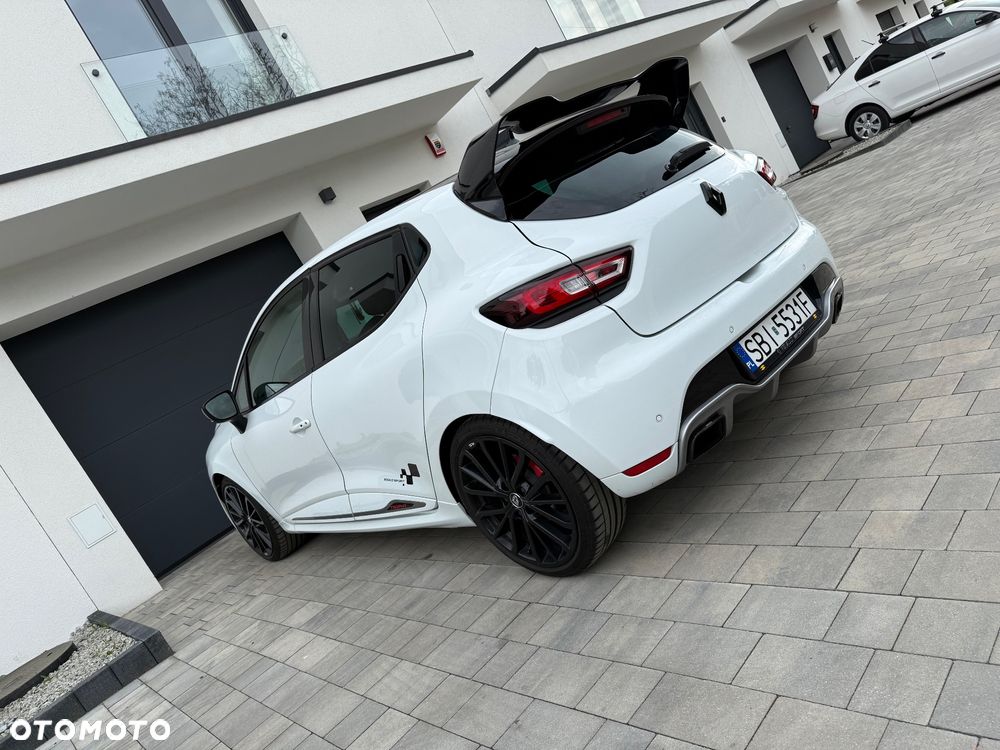 Renault Clio TCe 220 EDC R.S Trophy - 4