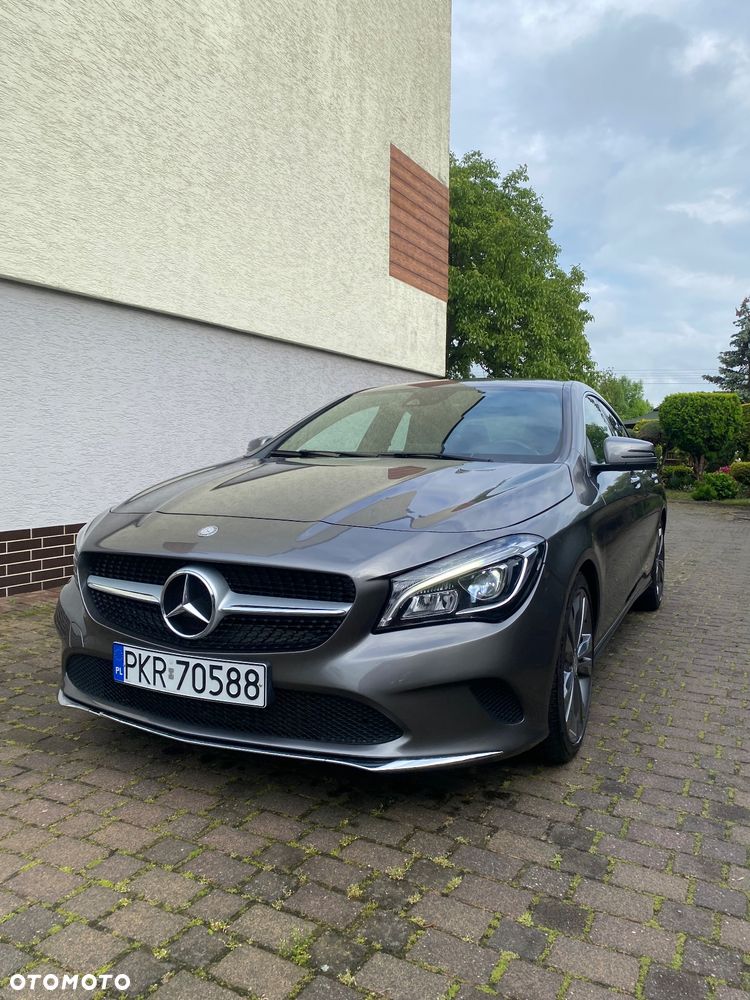 Mercedes-Benz CLA 220 (CDI) d 4Matic 7G-DCT Urban - 2