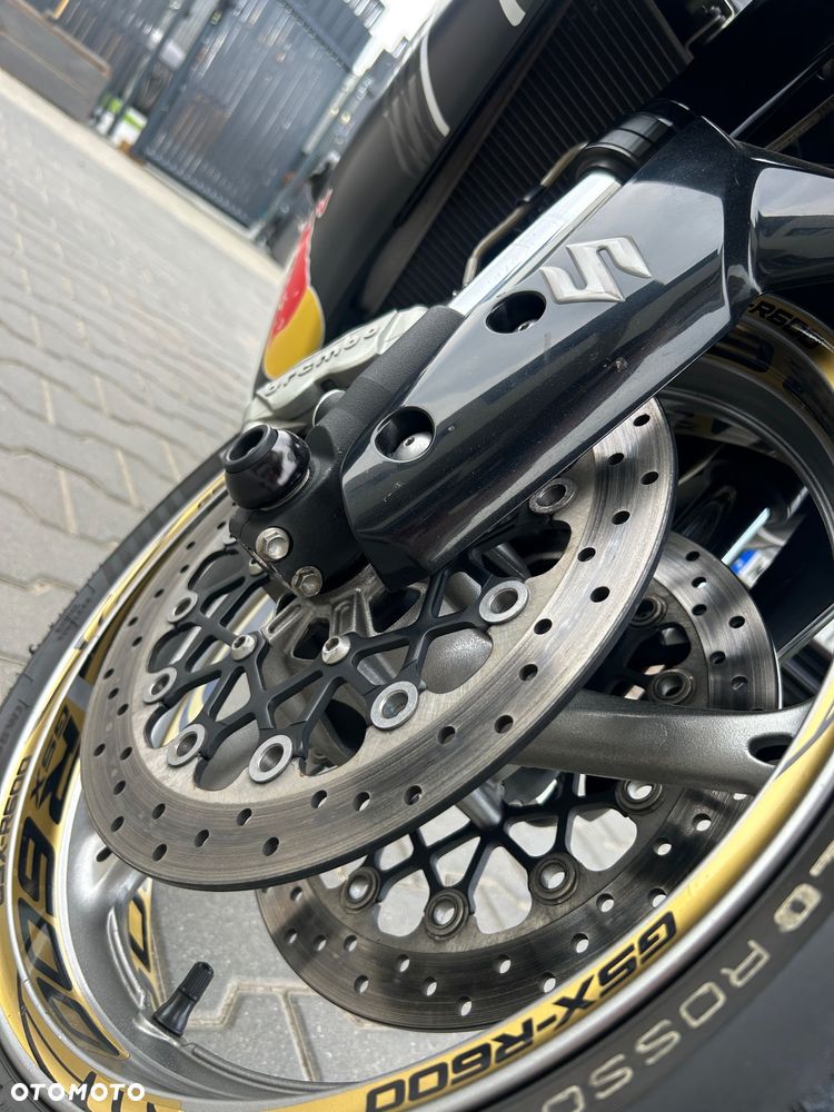 Suzuki GSX-R - 13