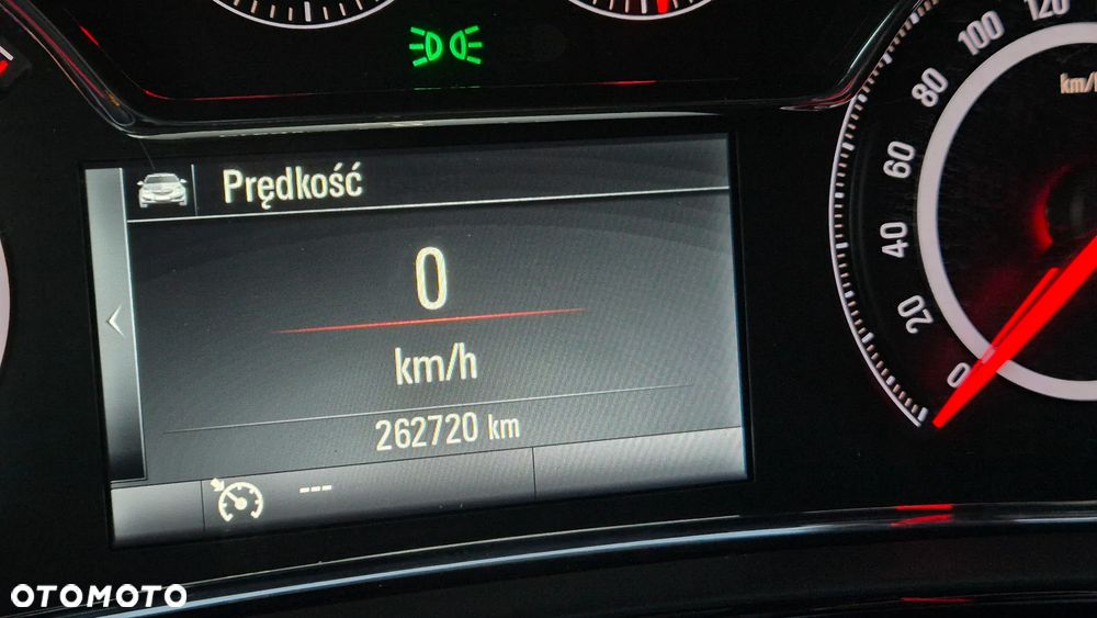 Opel Insignia - 13
