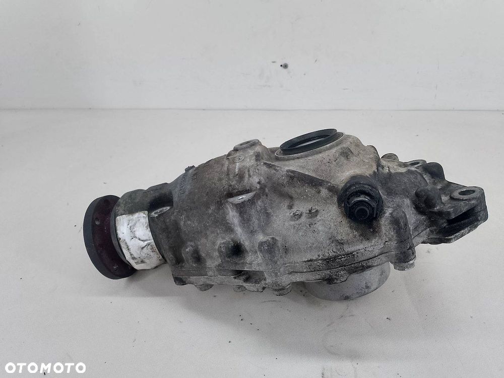 DYFERENCJAŁ PRZÓD BMW SERIA 7 F01 7558090   7558154 4.4 - 4