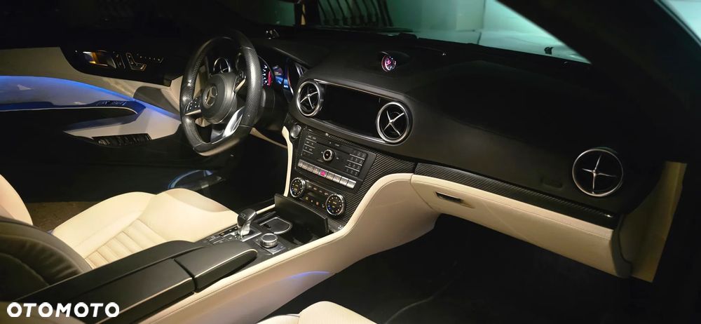 Mercedes-Benz SL - 10