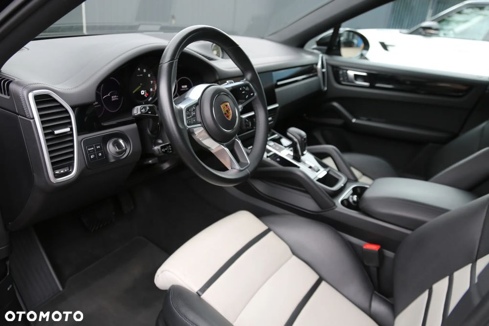 Porsche Cayenne E-Hybrid Platinum Edition - 11