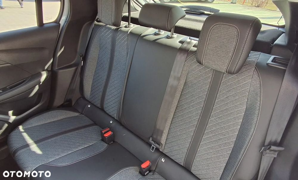 Peugeot 208 1.2 PureTech Allure S&S - 22