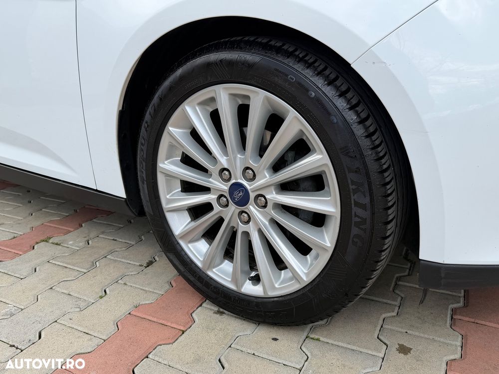 Ford Focus 1.0 EcoBoost Titanium - 6