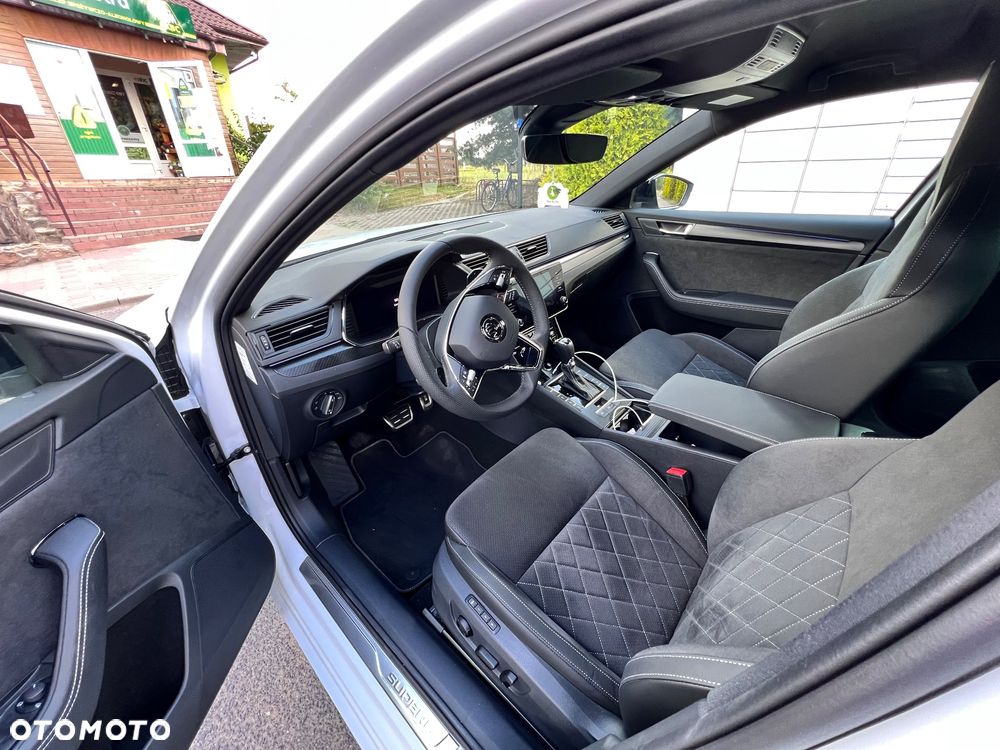 Skoda Superb 2.0 TDI SCR Sportline DSG - 6