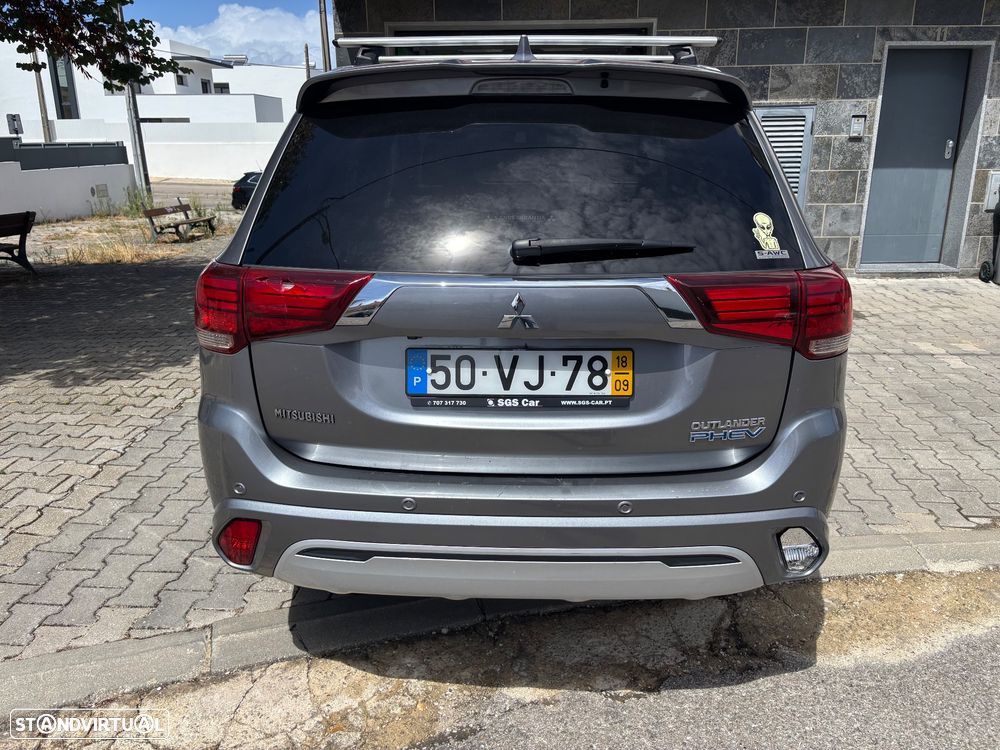 Mitsubishi Outlander - 7