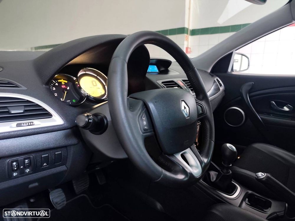 Renault Mégane Sport Tourer 1.5 dCi Dynamique S - 19