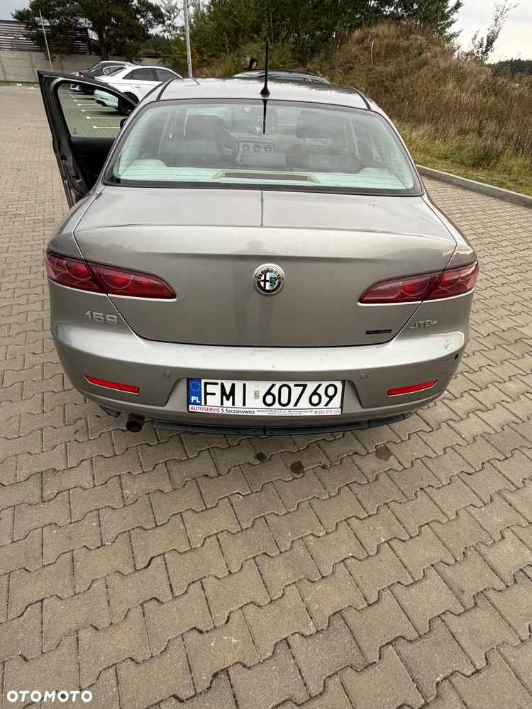 Alfa Romeo 159 1.9 JTDM 8V DPF - 11