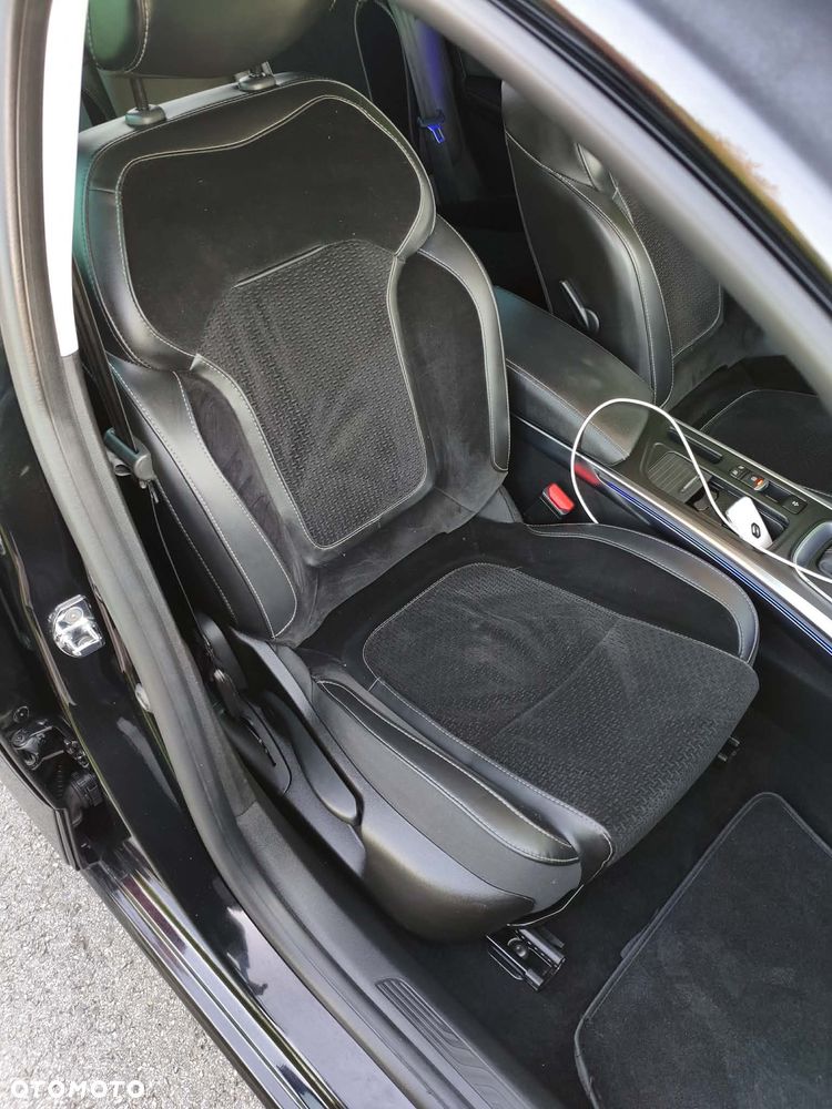 Renault Megane 1.5 Blue dCi Intens EDC - 20